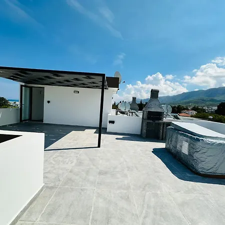 Lueks Penthouse Alsancak, Girne, Kuzey Kibris