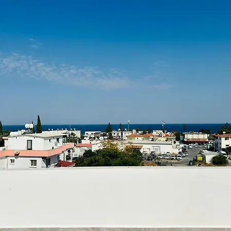 Lueks Penthouse Alsancak, Girne, Kuzey Kibris Апартаменты Elea