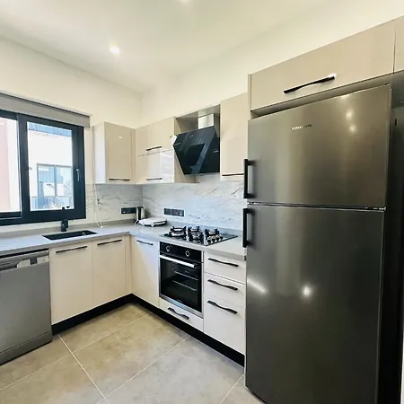 Lueks Penthouse Alsancak, Girne, Kuzey Kibris * Elea