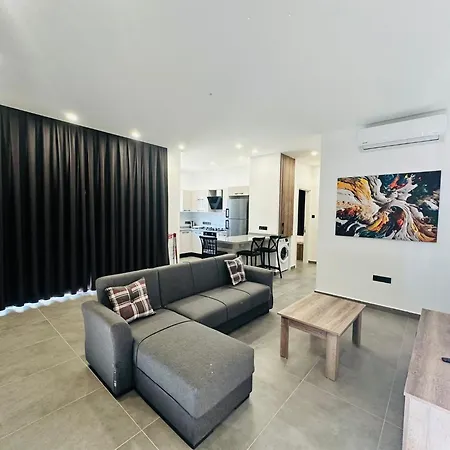 Apartment Lueks Penthouse Alsancak, Girne, Kuzey Kibris